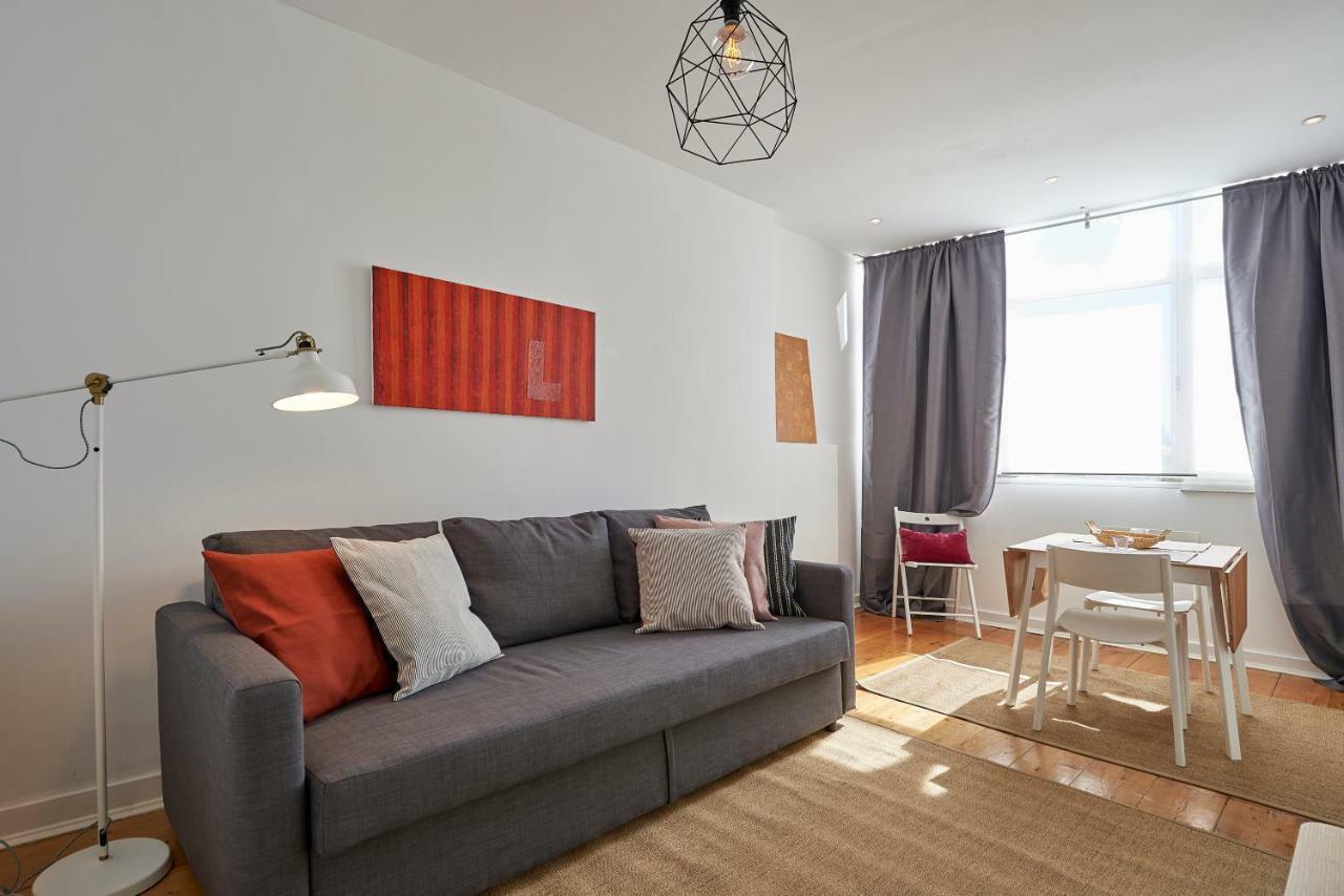 Charming Apartment Em Belem-Books And Canvas Лісабон Екстер'єр фото